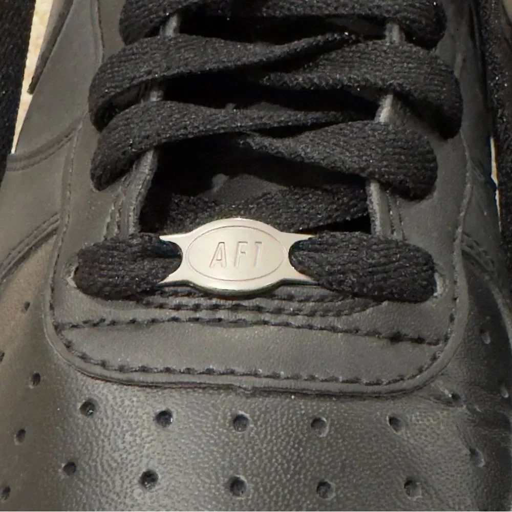 Nike Men’s Air Force 1 AF1 Black Lace Up High Top Sneakers. 8.